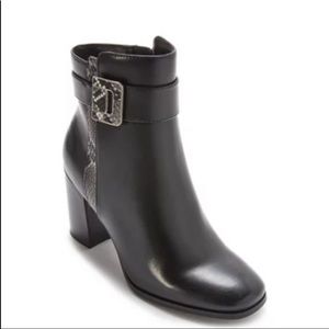 NEW! the Limited Snake Print Booties